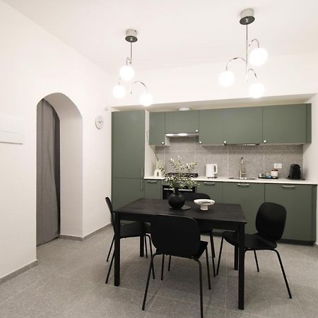 Room 47 Temporary Home Тиволи Экстерьер фото